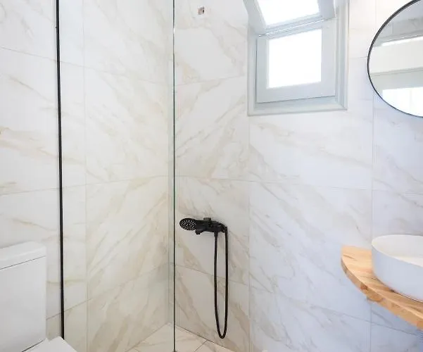 Navi A3 Brand New In Apartman *